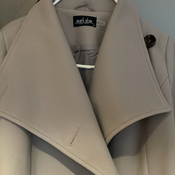 Grey coat - Picture 3 of 11